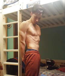 SEXY TWINK BODYBUILDER 5b8188b9c3002.jpg