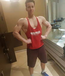 SEXY TWINK BODYBUILDER 5b8188c101b1f.jpg