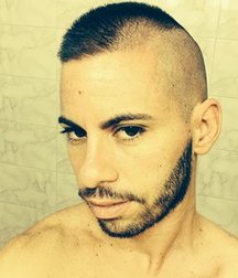 cute gay boy 5b8bf38516fec.jpg