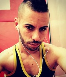 cute gay boy 5b8bf396b9ce5.jpg
