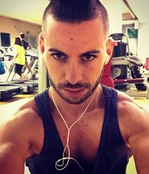 cute gay boy 5b8bf397bf904.jpg