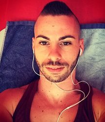 cute gay boy 5b8bf398dd4b3.jpg