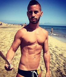cute gay boy 5b8bf3b0a16c4.jpg
