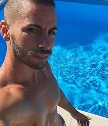 cute gay boy 5b8bf3b1a566a.jpg