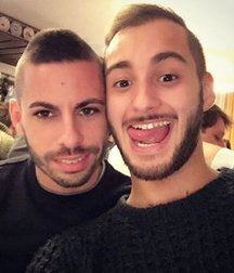 cute gay boy 5b8bf3be48fed.jpg