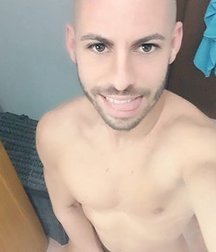 cute gay boy 5b8bf3ca9fc73.jpg