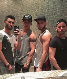 cute gay boy 5b8bf3d27e67b.jpg