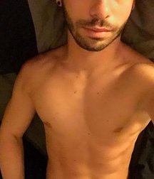 cute gay boy 5b8bf3d5e7c2a.jpg