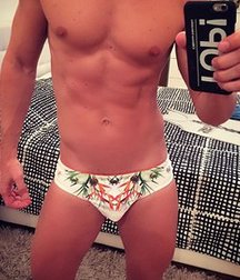 cute gay boy 5b8bf3dc0ec4d.jpg