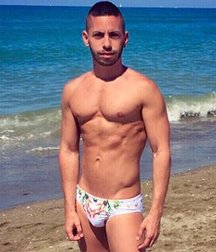 cute gay boy 5b8bf3e123724.jpg