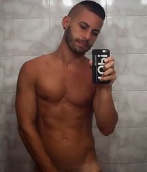 cute gay boy 5b8bf3e76c384.jpg