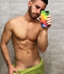 cute gay boy 5b8bf3e978a6c.jpg
