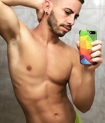 cute gay boy 5b8bf3ea7eedb.jpg