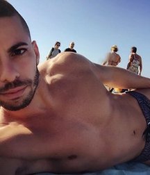 cute gay boy 5b8bf3eb8c23d.jpg