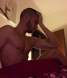 cute gay boy 5b8bf3ee8d310.jpg