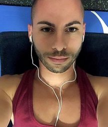 cute gay boy 5b8bf3f1d8b83.jpg