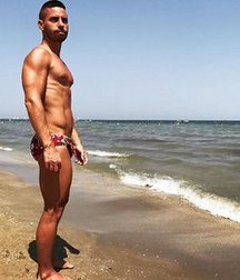 cute gay boy 5b8bf40381e25.jpg