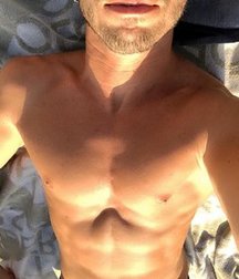 cute gay boy 5b8bf40883a76.jpg