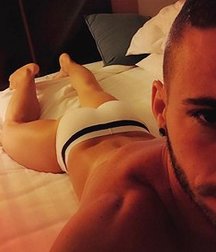 cute gay boy 5b8bf419154d6.jpg