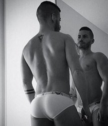 cute gay boy 5b8bf420422d9.jpg