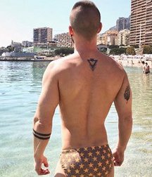 cute gay boy 5b8bf426795ba.jpg