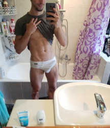 Hot boy muscle 5ba3a8f796280.jpg