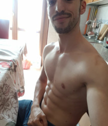 Hot boy muscle 5ba3a90817952.jpg