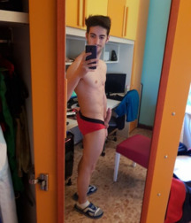 Hot boy muscle 5ba3aa1d7475f.jpg