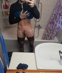 Hot boy muscle 5ba3aa3965360.jpg