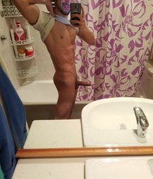 Hot boy muscle 5ba3aa4fbd853.jpg