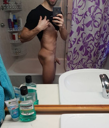Hot boy muscle 5ba3aa73314aa.jpg