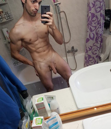 Hot boy muscle 5ba3aaab7fb11.jpg