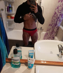 Hot boy muscle 5ba3aab18ca53.jpg