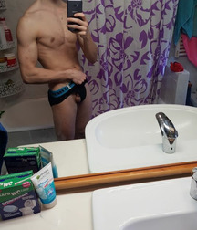 Hot boy muscle 5ba3aad3b70e4.jpg