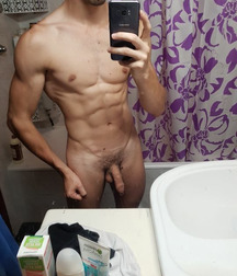 Hot boy muscle 5ba3aad591276.jpg