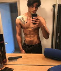 HOT BOY LATIN MODEL  5bdb3f4be7dd0.jpg
