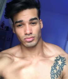 HOT BOY LATIN MODEL  5bdb3f5969f49.jpg