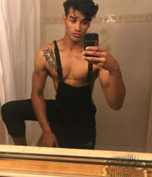 HOT BOY LATIN MODEL  5bdb3f5cb7992.jpg