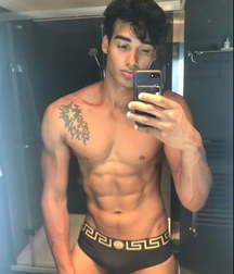 HOT BOY LATIN MODEL  5bdb3f5ee0213.jpg