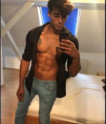 HOT BOY LATIN MODEL  5bdb3f600980e.jpg