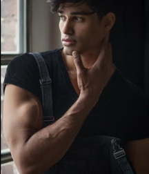 HOT BOY LATIN MODEL  5bdb3f6371fde.jpg