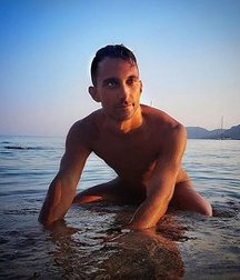 Sweet Bottom Boy  5c0968bc48fb2.jpg