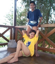 Age & Chris 5bbdf43d22617.jpg