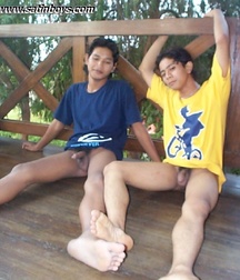 Age & Chris 5bbdf44a938ba.jpg