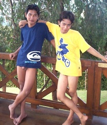 Age & Chris 5bbdf44ddd27f.jpg