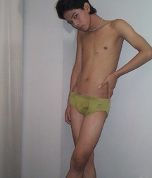 Age & Chris 5bbdf4a7c4abd.jpg