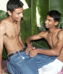 Akila & Keshan 5bbdf66e21091.jpg