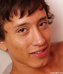Alejandro 5bbdfd6bda83d.jpg