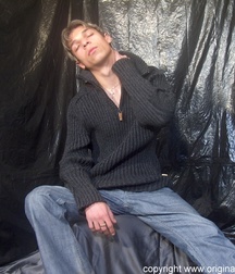 Aleksander 5bbe00c04b008.jpg