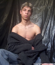 Aleksander 5bbe00c9b0cdb.jpg